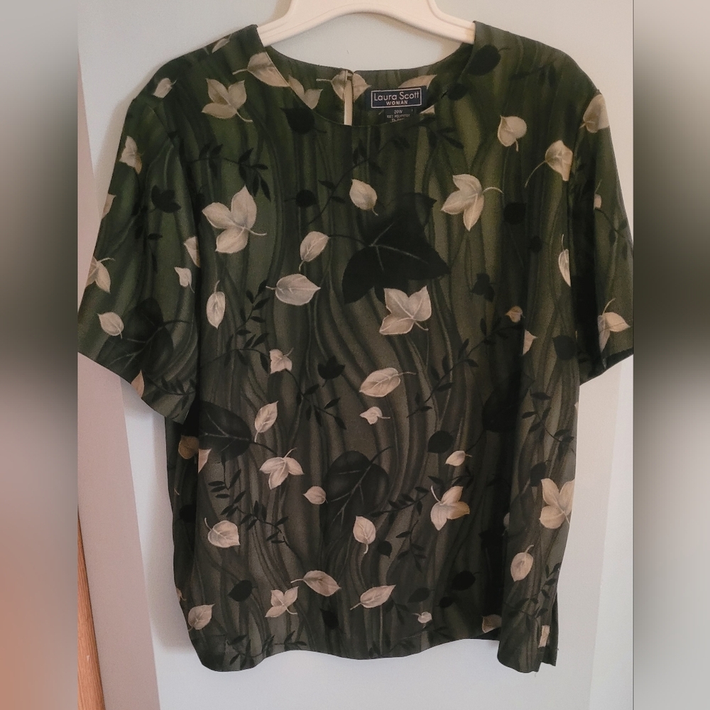 Laura Scott Olive Leaf Print Top